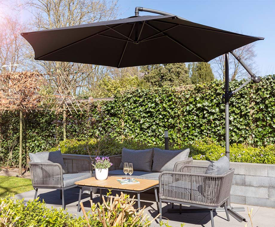 Parasol-schoonmaken-Tuinmeubelhoesshop